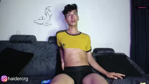 Snapshot of setth_69 chatting on February 23, 8:44 am setth online show from February 23, 8:44 am