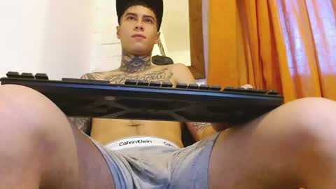 Thomas online show from July 5, 10:50 pm