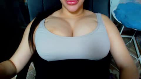 seu_cute online show from February 25, 5:04 pm