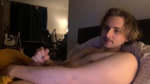 seven20yrs online show from December 5, 12:52 am