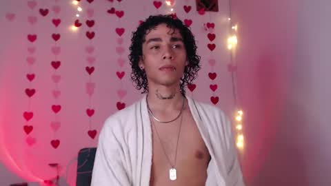 Snapshot of seven7xis chatting on February 9, 6:22 am Alexis online show from February 9, 6:22 am