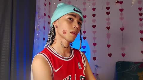 Snapshot of seven7xis chatting on February 25, 4:46 am Alexis online show from February 25, 4:46 am