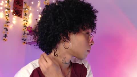 Snapshot of seven7xis chatting on March 8, 4:12 am Alexis online show from March 8, 4:12 am