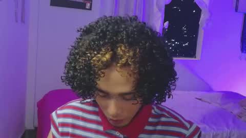 Snapshot of seven7xis chatting on October 20, 4:35 am Alexis online show from October 20, 4:35 am