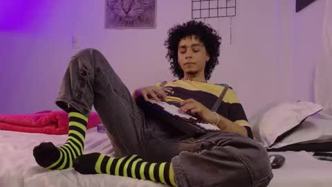 Snapshot of seven7xis chatting on November 26, 5:19 am Alexis online show from November 26, 5:19 am