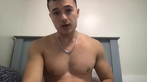 seveninchsteve_ online show from February 9, 8:02 pm