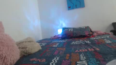 Snapshot of sex_forever77 chatting on October 19, 9:37 pm Karol y antony online show from October 19, 9:37 pm