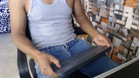 Snapshot of sexatlexx chatting on October 26, 2:34 pm arnold online show from October 26, 2:34 pm