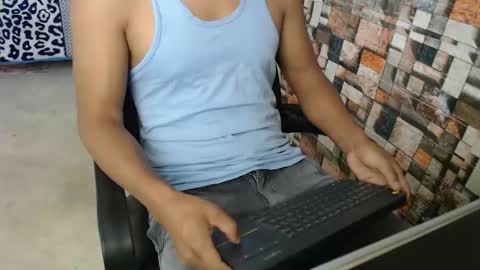 Snapshot of sexatlexx chatting on December 1, 2:33 pm arnold online show from December 1, 2:33 pm