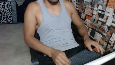 Snapshot of sexatlexx chatting on December 14, 2:28 am arnold online show from December 14, 2:28 am