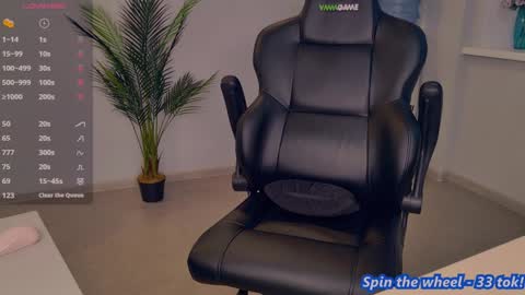 Snapshot of sexberry_ chatting on February 6, 10:26 am Melissa online show from February 6, 10:26 am