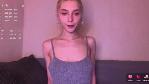 Snapshot of sexdrugg666 chatting on September 29, 5:40 pm Dina online show from September 29, 5:40 pm