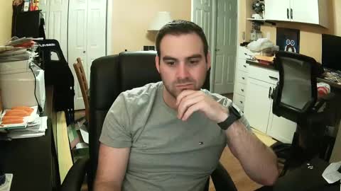 Snapshot of sexfungames chatting on January 17, 12:10 am Kyle online show from January 17, 12:10 am