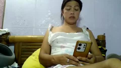 Snapshot of sexgoddesses4u chatting on June 10, 4:01 am Ems online show from June 10, 4:01 am