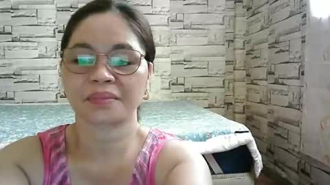 Snapshot of sexi_monica chatting on May 17, 2:20 am sexi_monica online show from May 17, 2:20 am