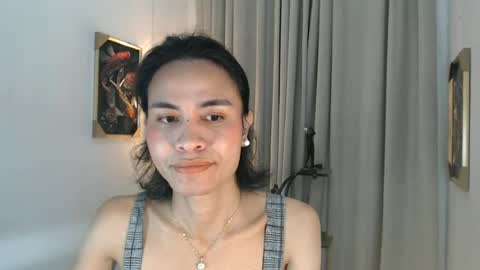 Snapshot of sexiestlara chatting on July 3, 8:43 am lara online show from July 3, 8:43 am