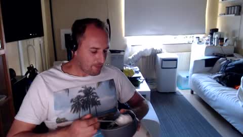 Snapshot of sexlobo1 chatting on July 2, 12:33 pm Sexlobo online show from July 2, 12:33 pm