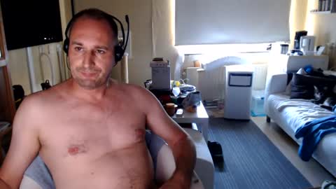Snapshot of sexlobo1 chatting on August 3, 1:38 pm Sexlobo online show from August 3, 1:38 pm