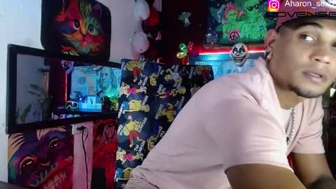 Aharon  ravelo online show from November 16, 5:57 am