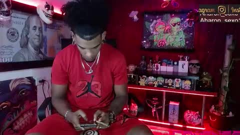 Aharon  ravelo online show from January 18, 6:06 am