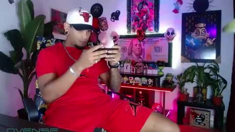 Snapshot of sexo_aharon chatting on July 4, 4:18 am Aharon ravelo online show from July 4, 4:18 am