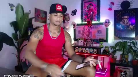Snapshot of sexo_aharon chatting on July 11, 2:47 am Aharon ravelo online show from July 11, 2:47 am