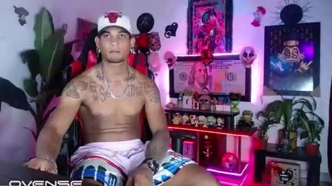 Snapshot of sexo_aharon chatting on July 16, 5:02 am Aharon ravelo online show from July 16, 5:02 am