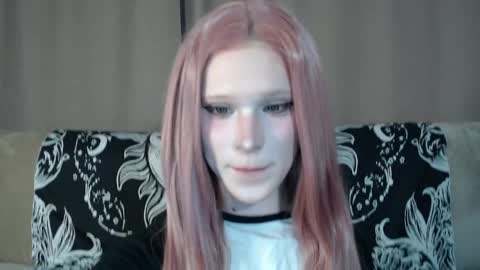 Nextdoor Princess online show from April 8, 10:04 am