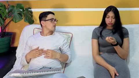 Snapshot of sexquarantine_2020 chatting on November 5, 2:33 am KhidaMilo online show from November 5, 2:33 am