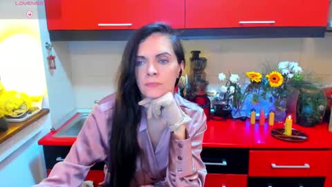 Snapshot of sexqueen1111 chatting on January 21, 4:10 am sexqueen1111 online show from January 21, 4:10 am