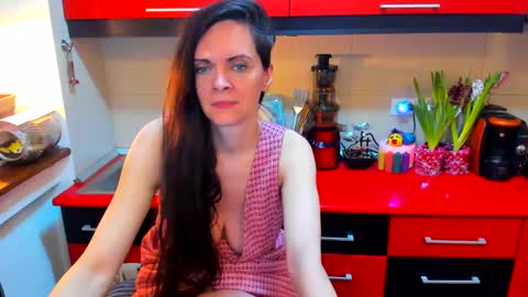 Snapshot of sexqueen1111 chatting on February 26, 4:25 am sexqueen1111 online show from February 26, 4:25 am