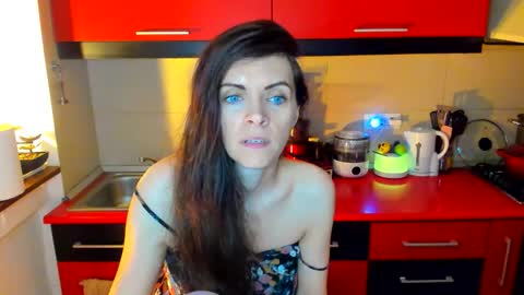 Snapshot of sexqueen1111 chatting on September 29, 10:58 pm sexqueen1111 online show from September 29, 10:58 pm