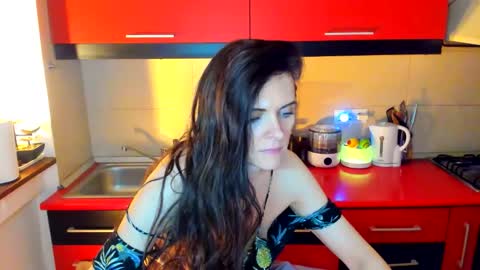 Snapshot of sexqueen1111 chatting on October 3, 5:26 am sexqueen1111 online show from October 3, 5:26 am