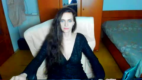 Snapshot of sexqueen1111 chatting on May 9, 8:03 pm sexqueen1111 online show from May 9, 8:03 pm
