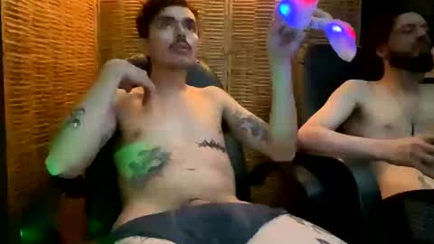 sexsfreak1 online show from September 28, 7:03 am