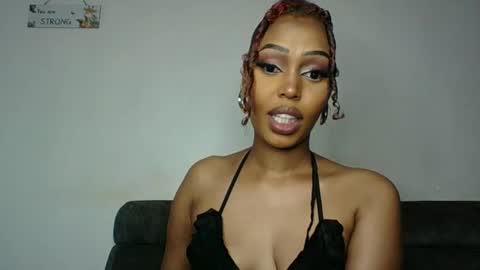 Snapshot of sexttiana_ebony chatting on March 25, 1:17 pm sexttiana_ebony online show from March 25, 1:17 pm