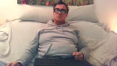 Snapshot of sexurbation chatting on December 2, 8:00 pm Sexurbation online show from December 2, 8:00 pm