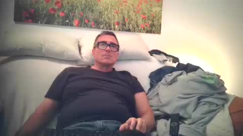 Snapshot of sexurbation chatting on December 16, 10:24 pm Sexurbation online show from December 16, 10:24 pm