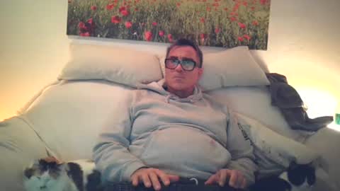 Snapshot of sexurbation chatting on December 24, 8:05 pm Sexurbation online show from December 24, 8:05 pm