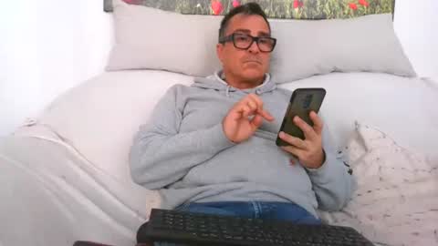 Snapshot of sexurbation chatting on December 25, 12:05 pm Sexurbation online show from December 25, 12:05 pm