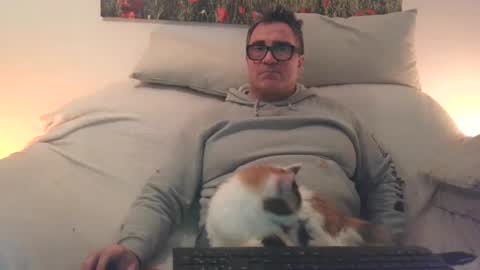 Snapshot of sexurbation chatting on December 15, 7:51 pm Sexurbation online show from December 15, 7:51 pm