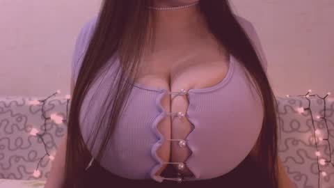 Julia online show from December 29, 2:21 pm