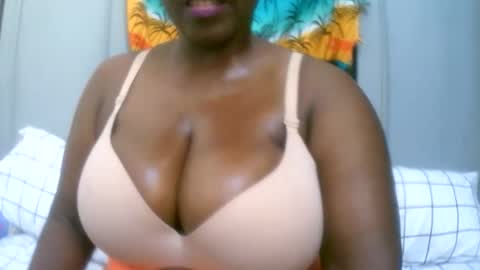 sexxi_ebony online show from November 2, 1:57 pm