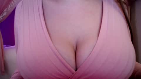 Snapshot of sexxxyprincess chatting on January 24, 2:28 am Princess online show from January 24, 2:28 am