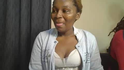 sexxy_amira online show from December 1, 2:11 pm