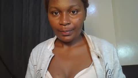 sexxy_amira online show from December 2, 2:17 am