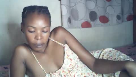 sexxy_curvy23 online show from January 6, 7:17 pm