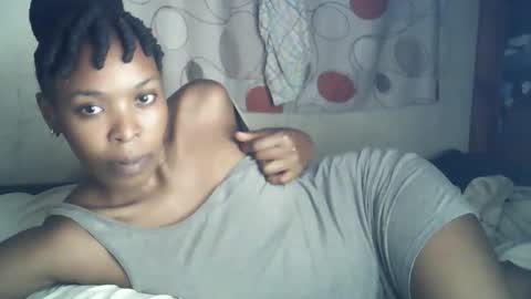 sexxy_curvy23 online show from February 20, 4:09 am