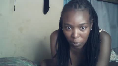 Snapshot of sexxy_curvy23 chatting on June 24, 6:56 am sexxy_curvy23 online show from June 24, 6:56 am