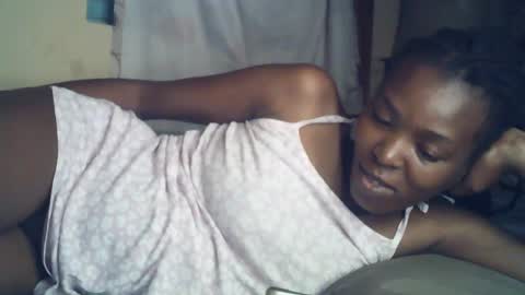 Snapshot of sexxy_curvy23 chatting on July 8, 3:55 am sexxy_curvy23 online show from July 8, 3:55 am